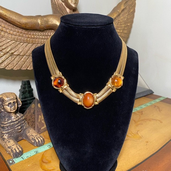 Vintage Monet Necklace - Picture 4 of 7